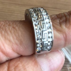 10k white gold ring, 1 1/4 carats diamonds.